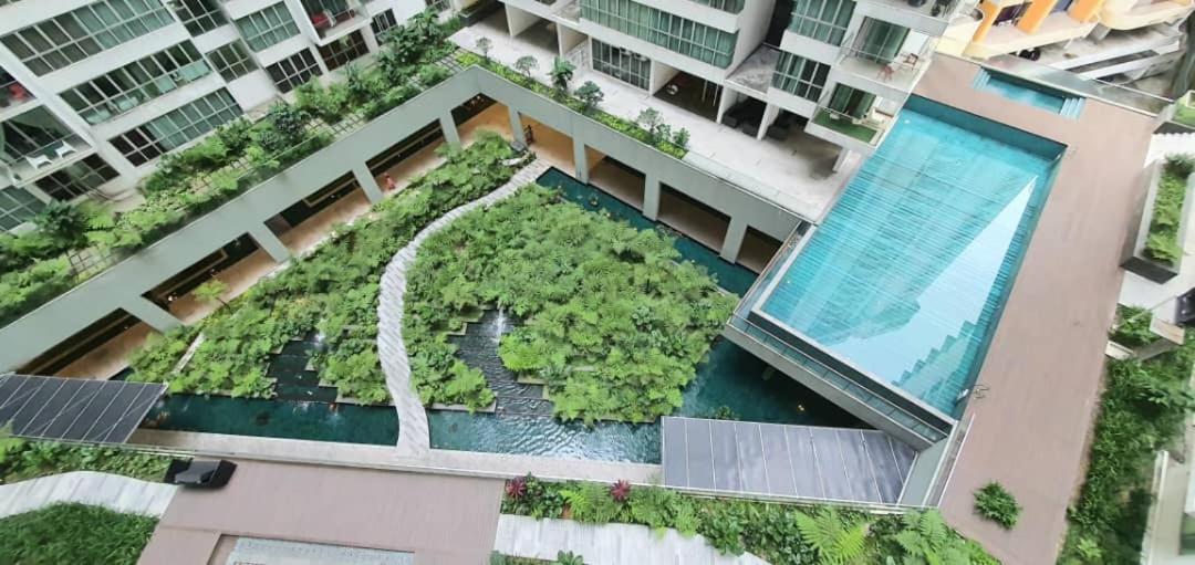 Regalia Suites With Infinity Pool Klcc By Staycation Homes Куала-Лумпур Экстерьер фото